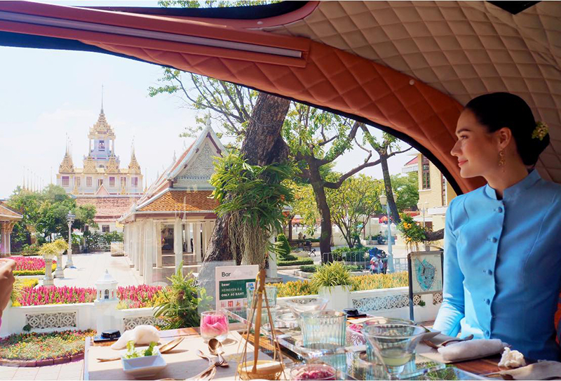 Thai Bus Food Tour in Bangkok 1